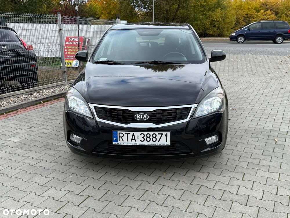 Kia Ceed 1.4 CVVT Attract - 11