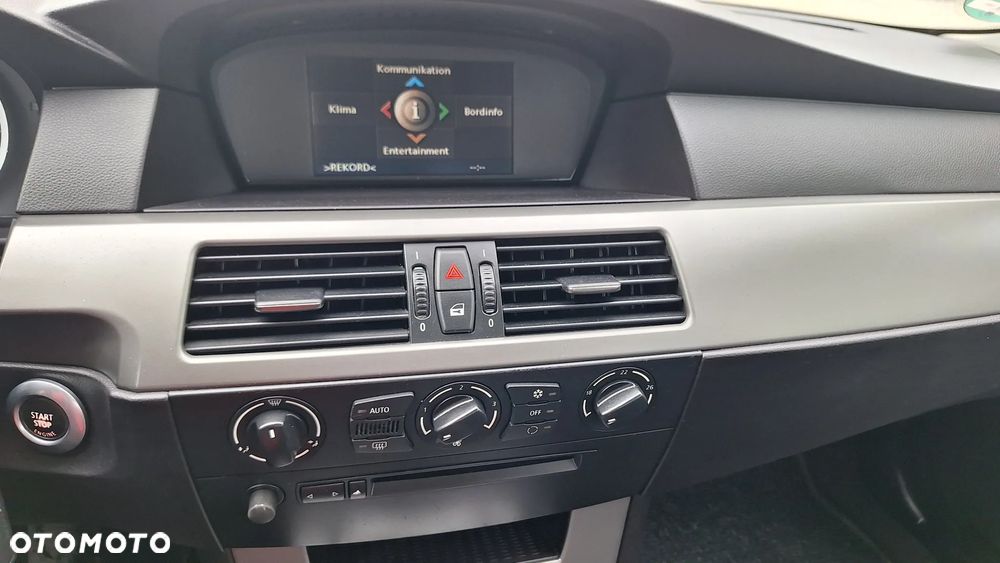 BMW Seria 5 523i - 20