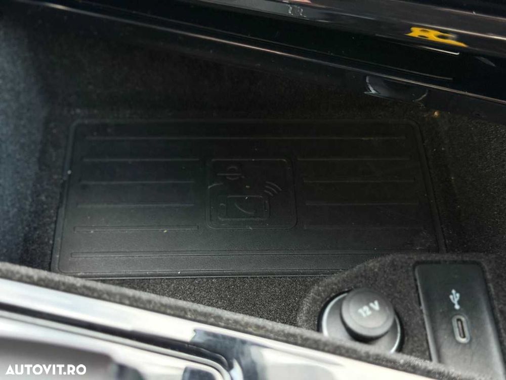 Volkswagen Touareg - 30