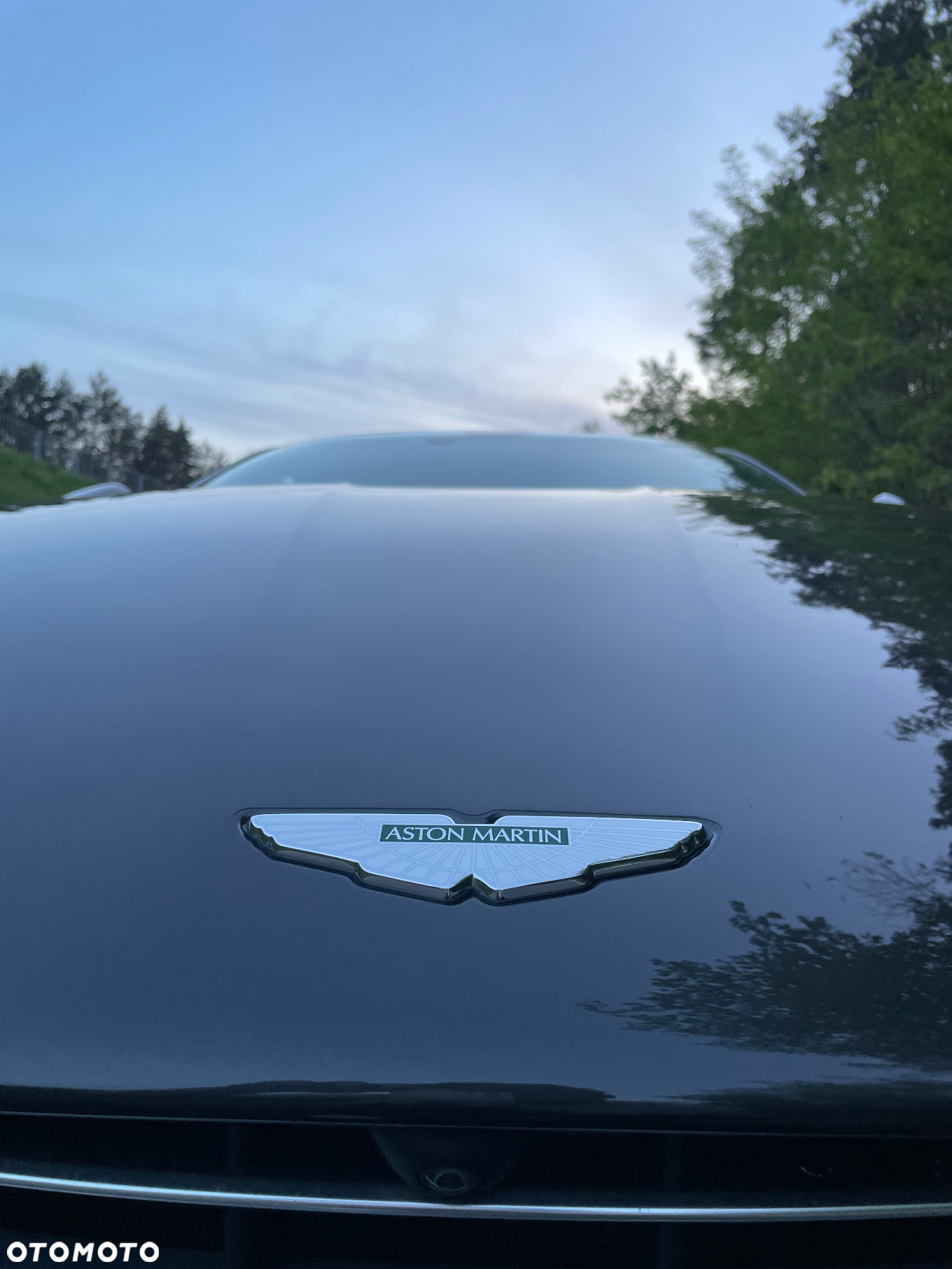Aston Martin DB11 V8 - 13