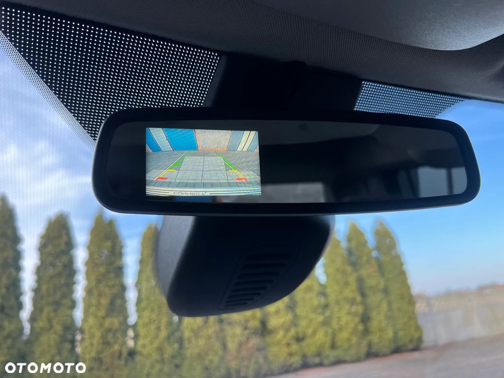 Ford Tourneo Connect - 13