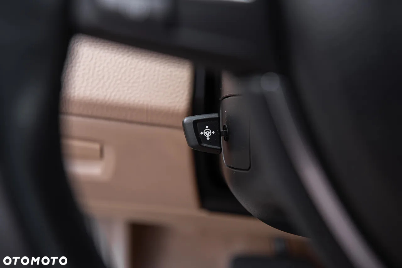 BMW Seria 5 520d Luxury Line - 22