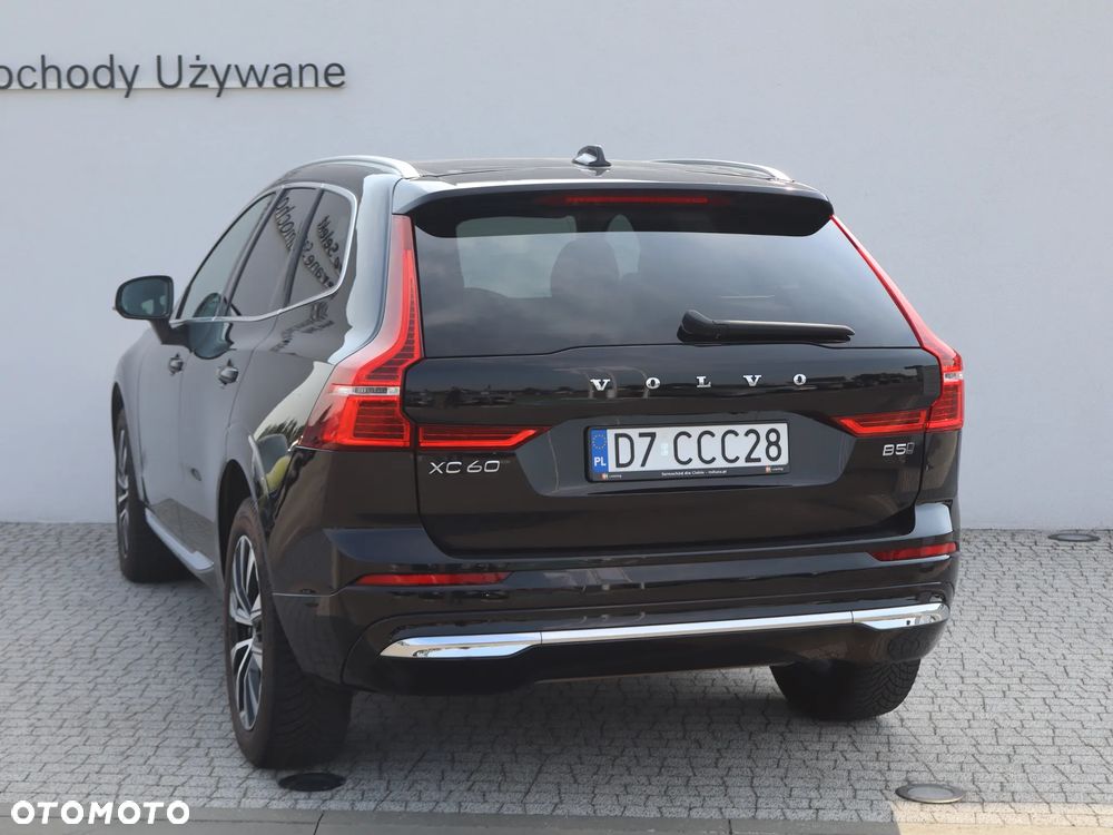 Volvo XC 60 B5 B AWD Ultimate Bright - 5