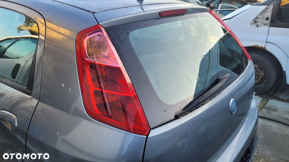 Lampa lewa prawa tył tylna FIAT GRANDE PUNTO 2008r Europa 5d hatchback - 2