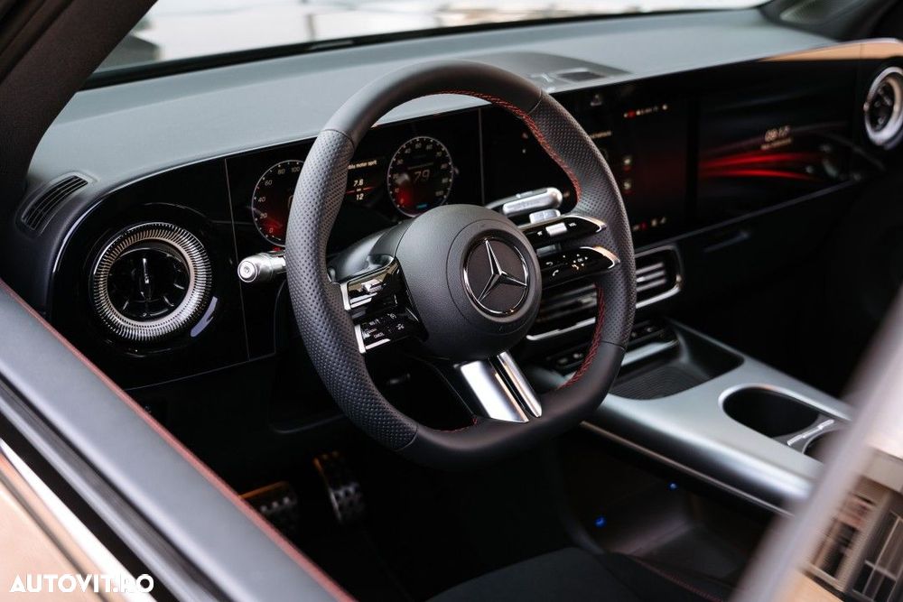 Mercedes-Benz GLB - 11