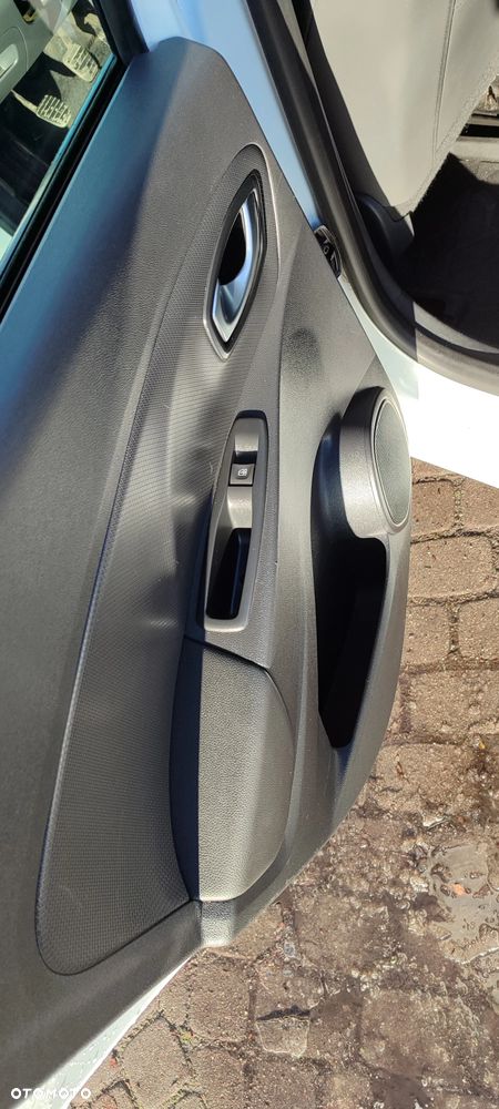 Renault Clio 1.5 dCi Energy Alize - 15