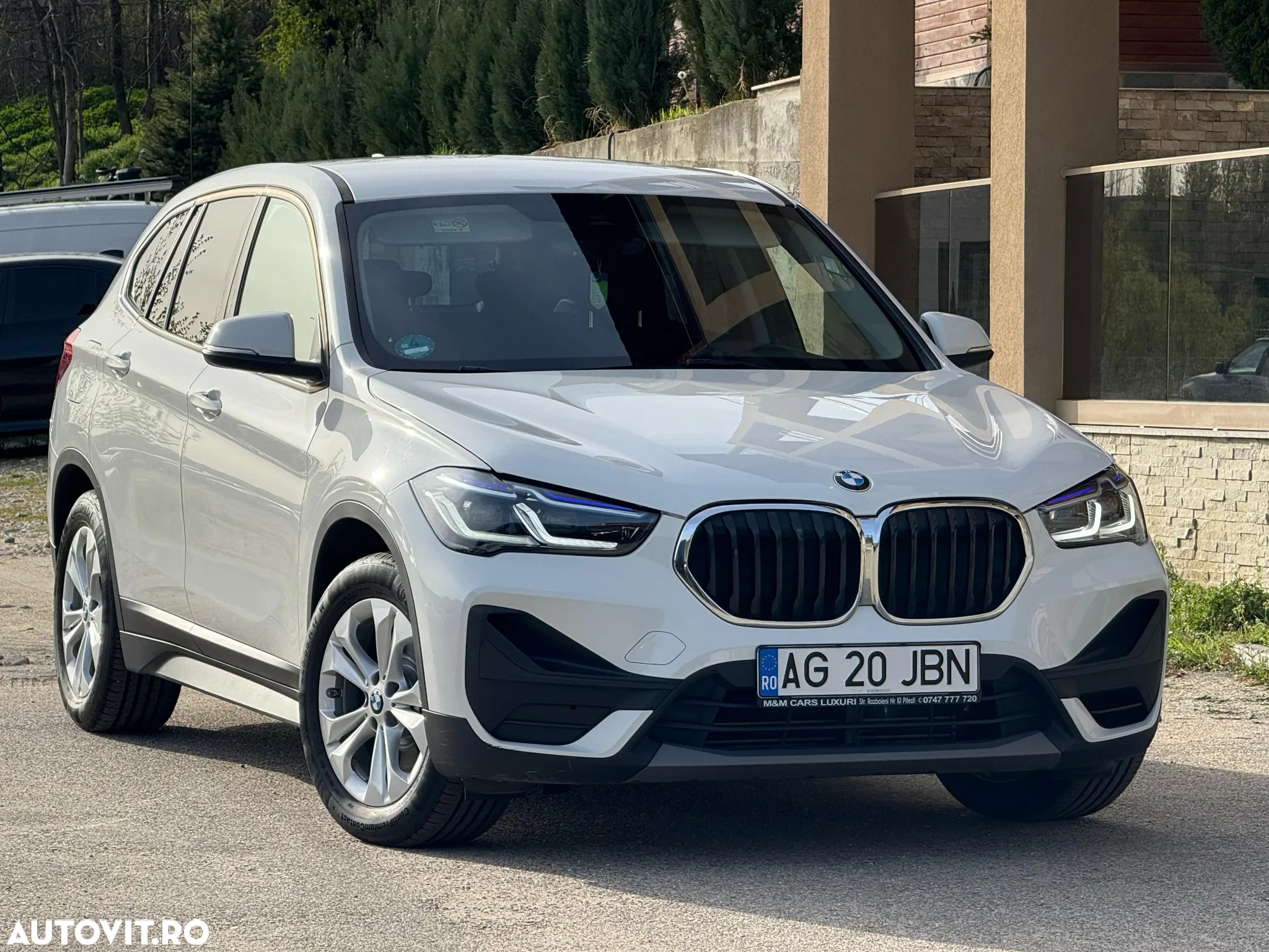 BMW X1 xDrive25e xLine - 17