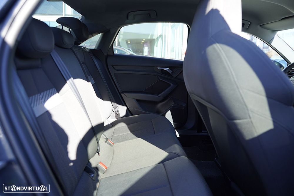 Audi A3 Limousine 30 TFSI S line - 18