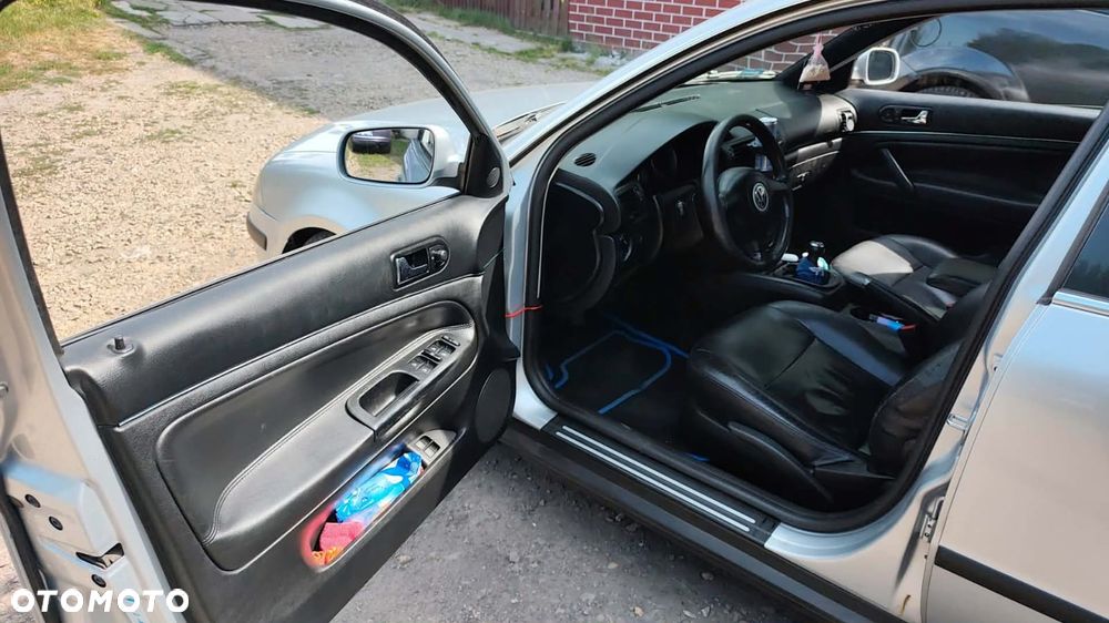 Volkswagen Passat - 6