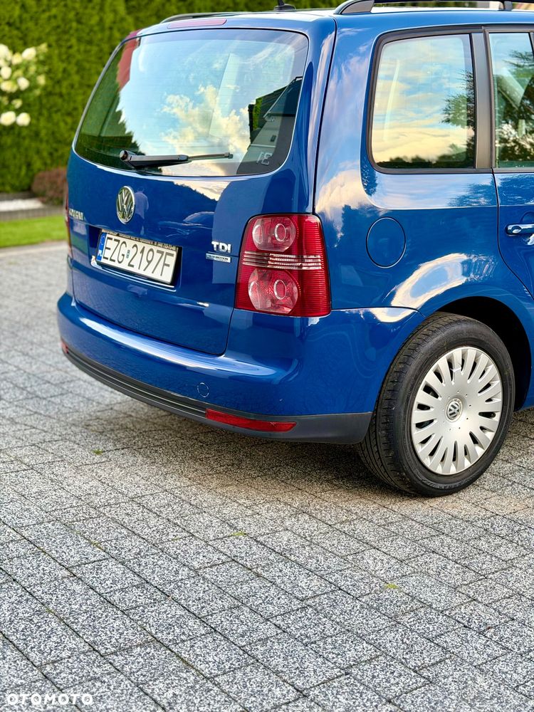Volkswagen Touran 1.9 TDI Highline - 9