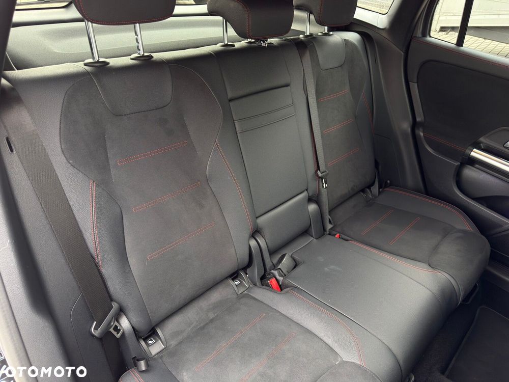 Mercedes-Benz GLA 220 mHEV 4-Matic AMG Line 8G-DCT - 27