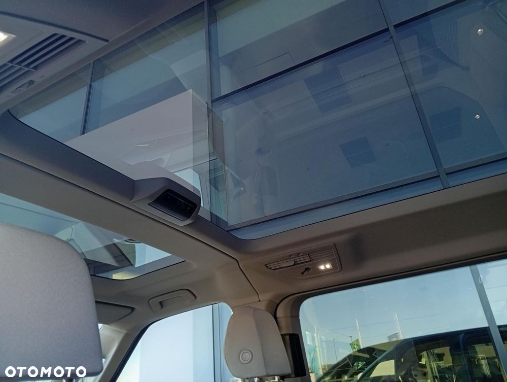 Volkswagen Multivan - 15
