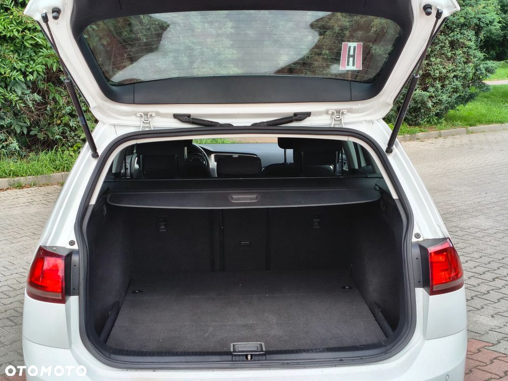 Volkswagen Golf 1.4 TSI BMT Comfortline - 11