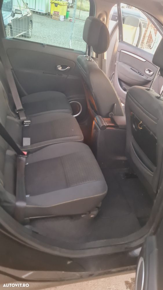 Renault Scenic 1.9dCi Privilege - 10