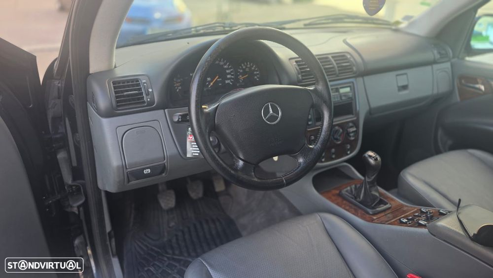 Mercedes-Benz ML 230 Standard - 13