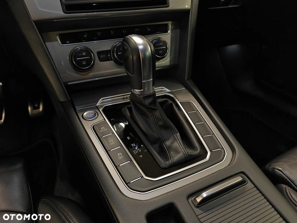 Volkswagen Passat Alltrack 2.0 TSI (BMT) 4Motion DSG - 14