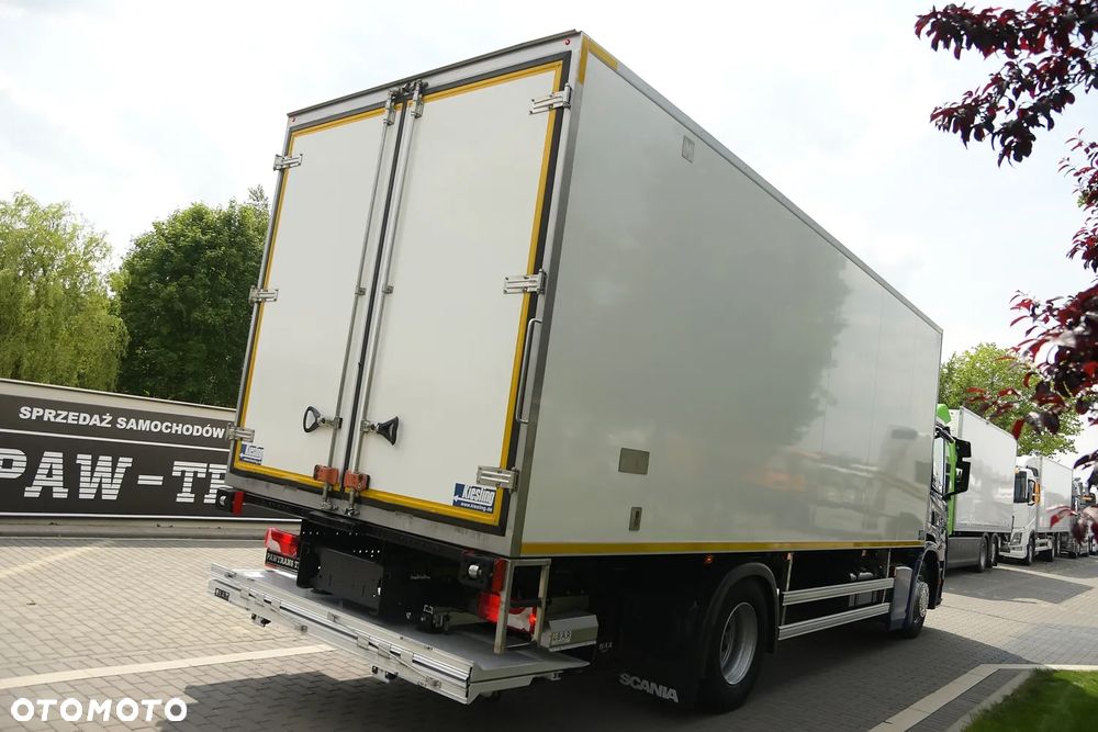 Scania P280///* 2022///* PRZEBIEG 165 TYŚ KM///* CHŁODNIA///* 18000KG///* THERMO KING///* WINDA///* BAR///* DŁ 7.30///* 18 EURO PALET///* KAMERA///* LEDY///* WAGA///* STAN JAK NOWA - 3