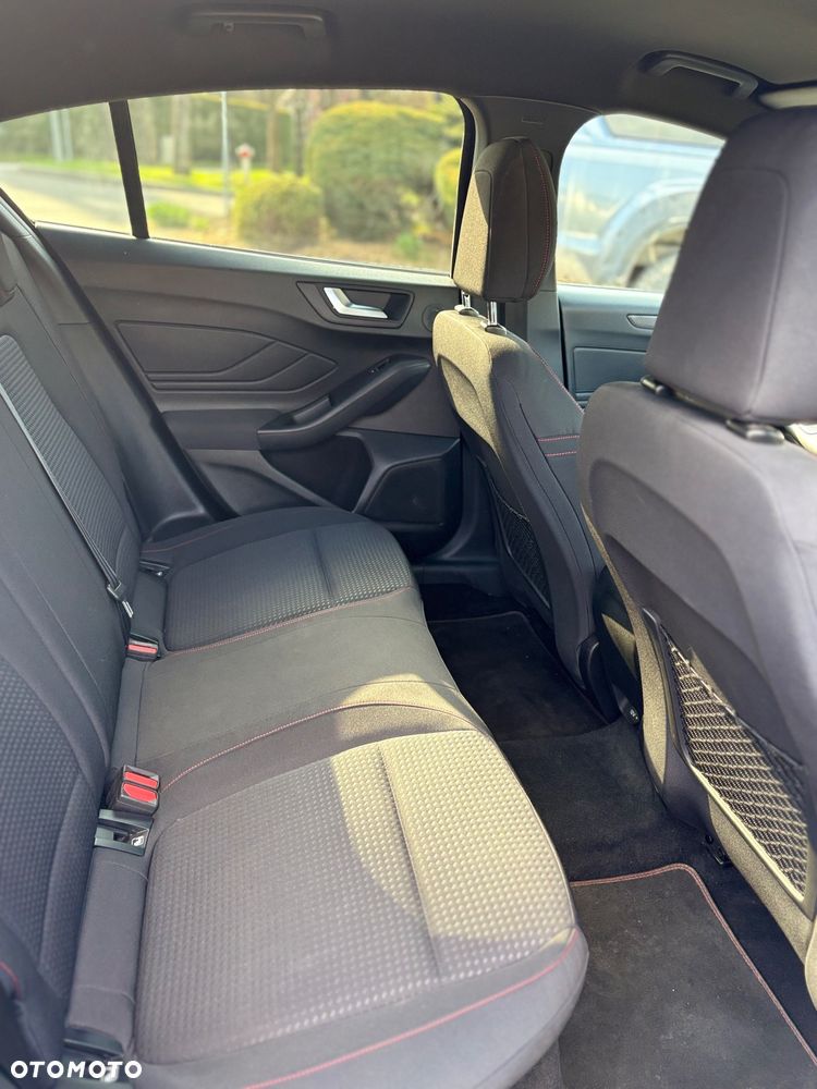 Ford Focus 1.5 EcoBoost Start-Stopp-System ST-Line - 11