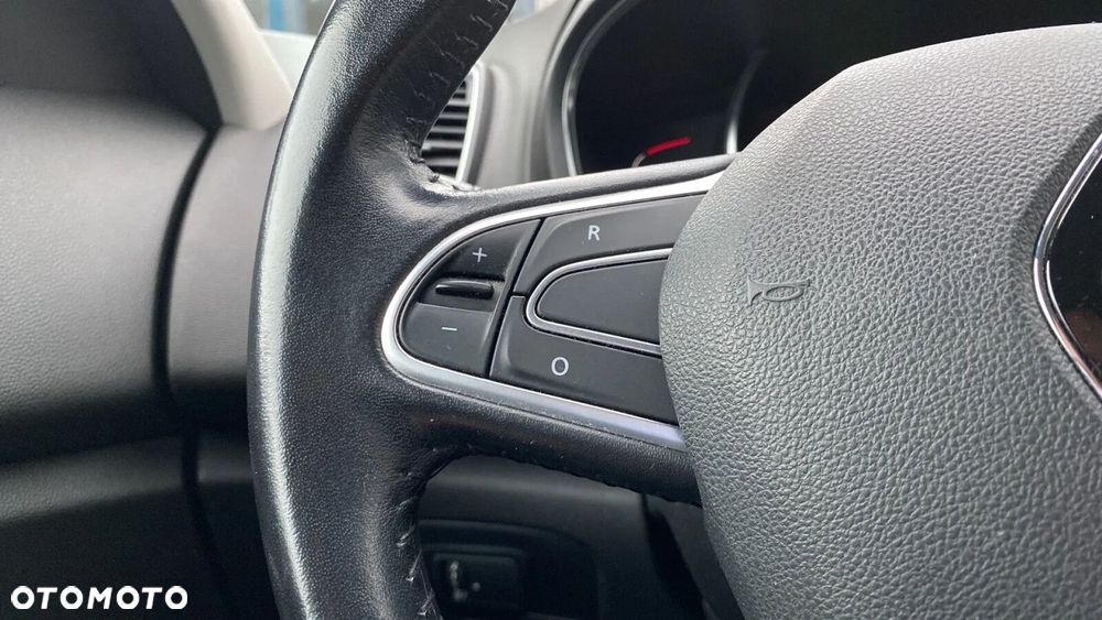 Renault Grand Scenic - 19