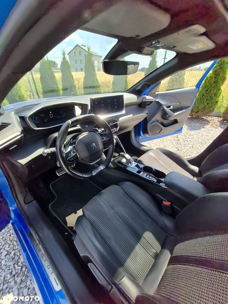 Peugeot 208 PureTech 130 EAT8 GT - 32