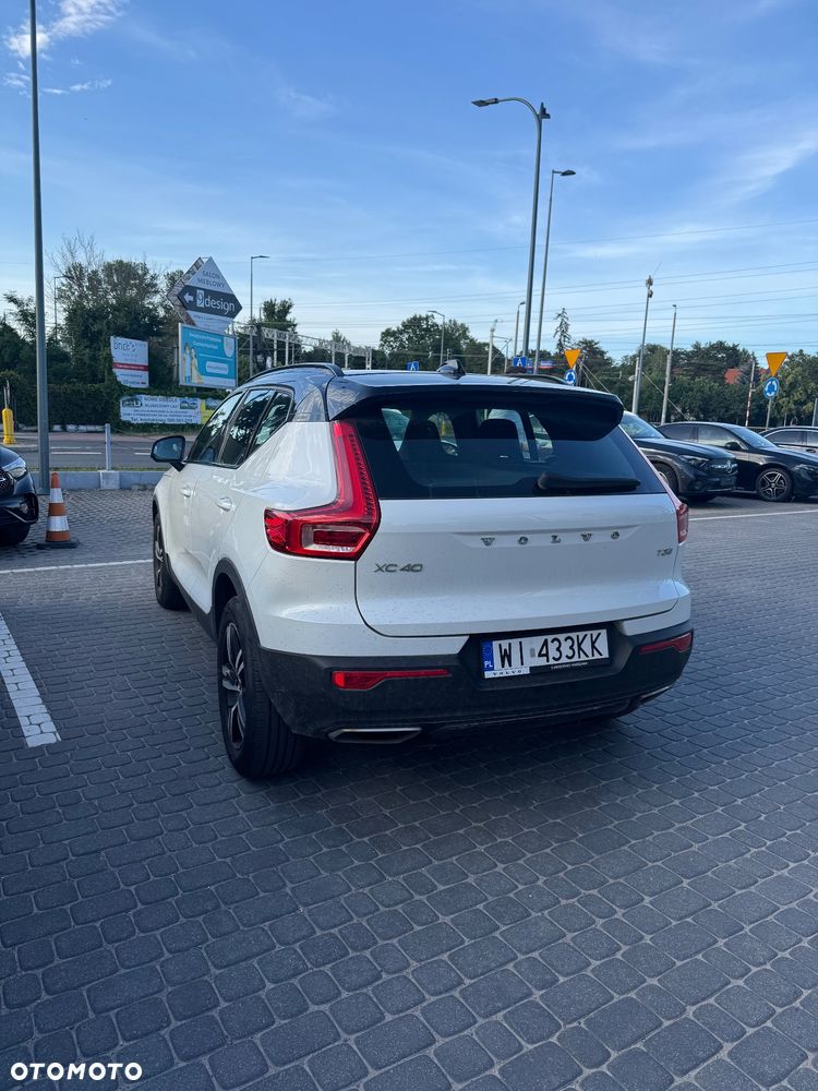 Volvo XC 40 T3 R-Design - 3