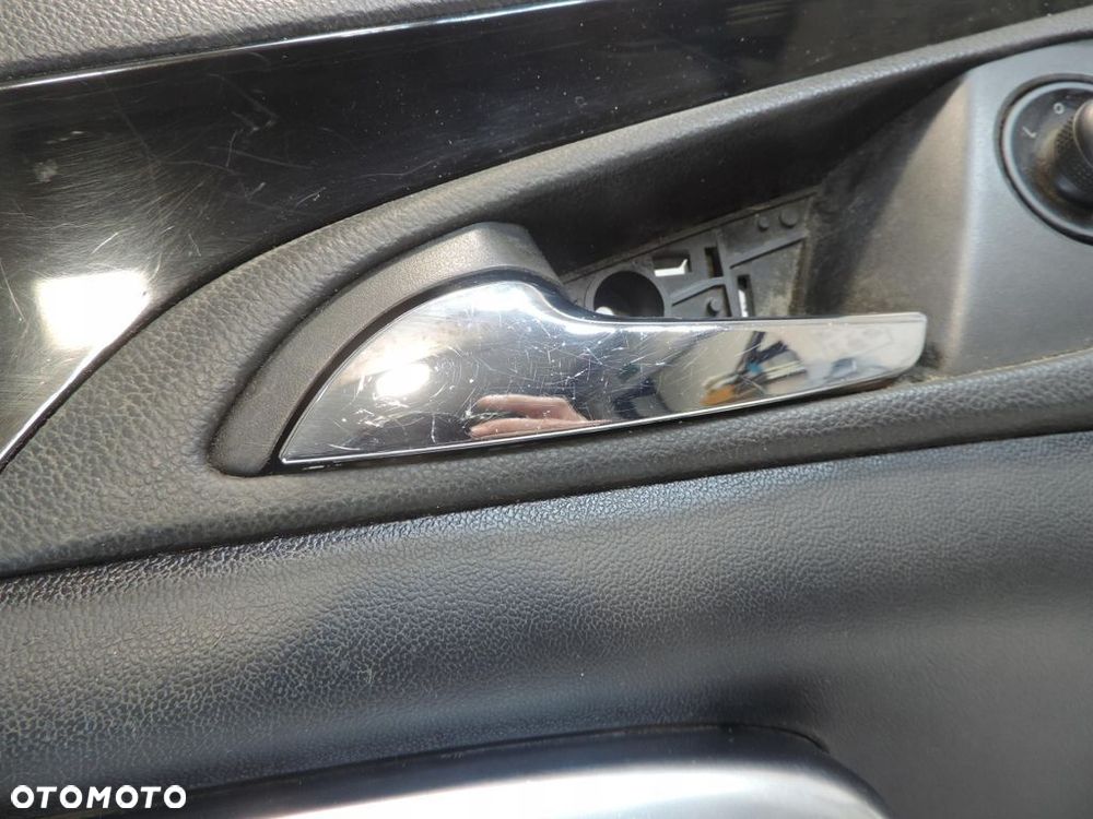 OPEL INSIGNIA A KOMBI EUROPA BOCZEK TAPICERKA DRZWI PRZÓD LEWY 1327742 - 10