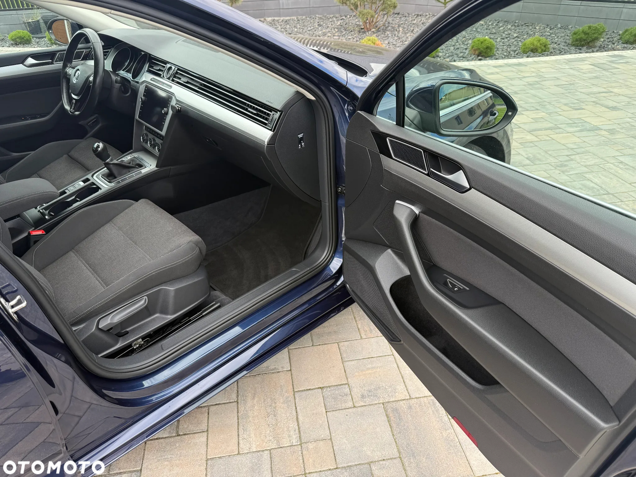 Volkswagen Passat 2.0 TDI BMT Highline - 19