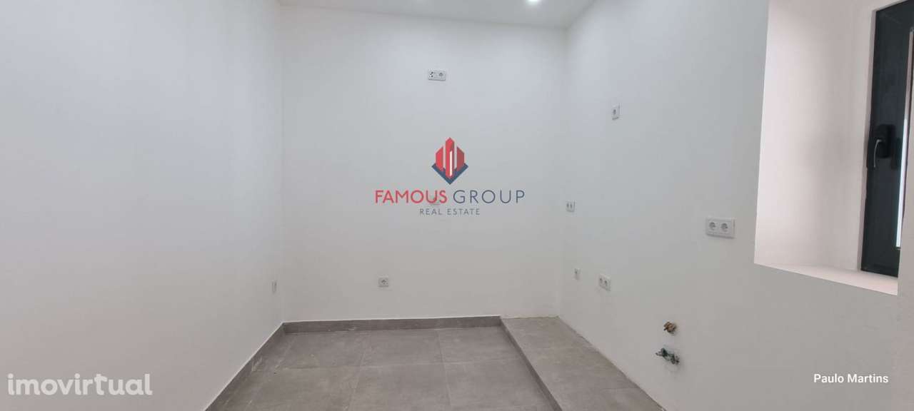 Casa com Espaço Comercial - Grande imagem: 3/24