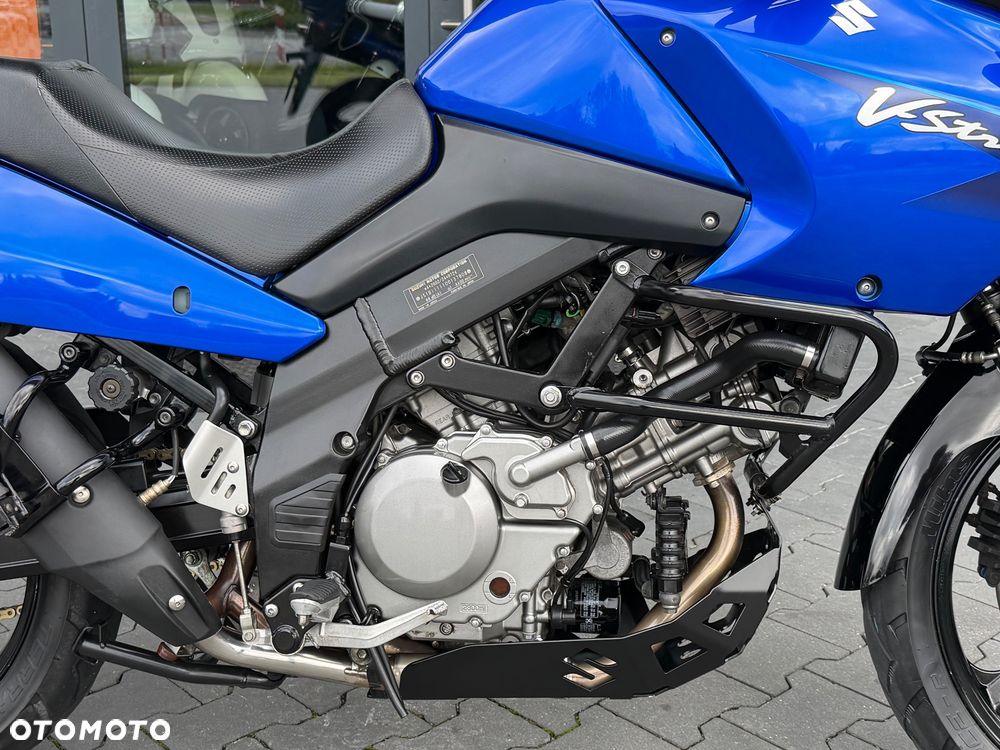 Suzuki V-STROM - 7