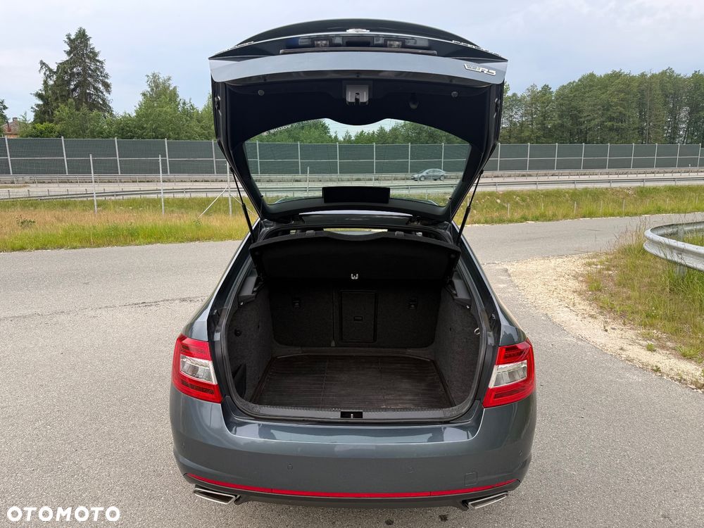 Skoda Octavia 2.0 TDI RS - 16