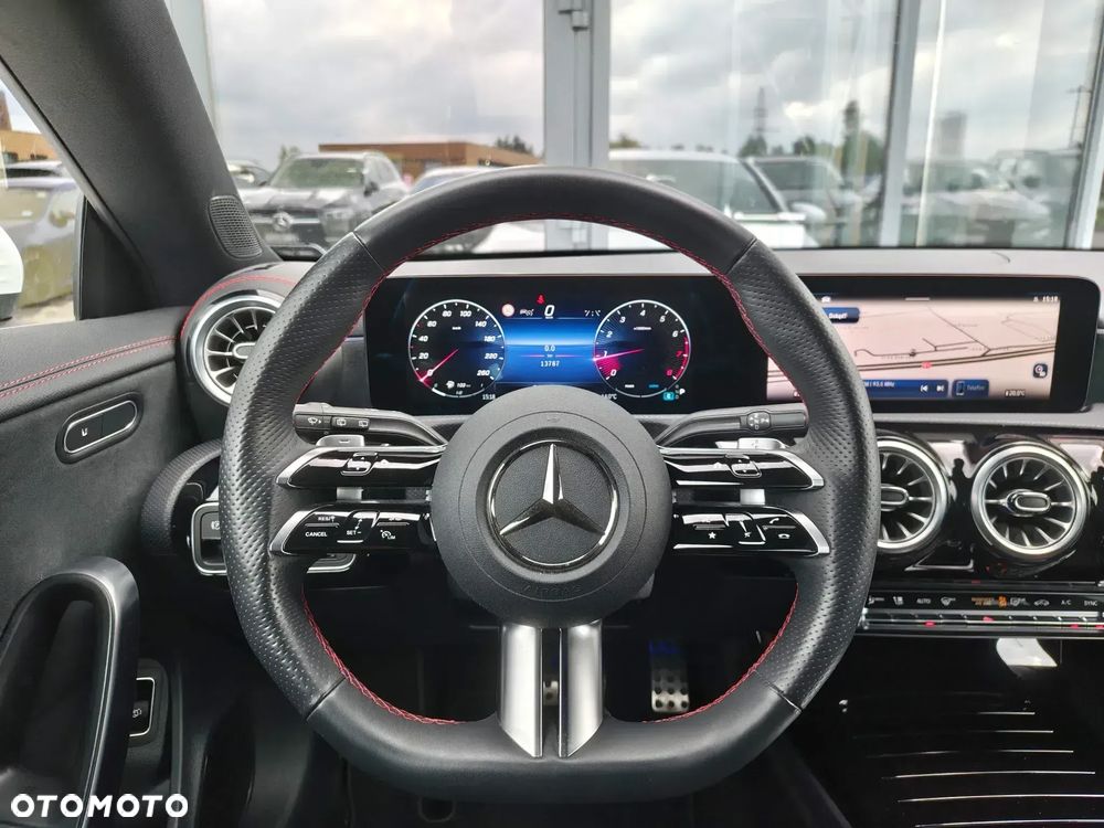 Mercedes-Benz CLA 200 mHEV AMG Line 7G-DCT - 11