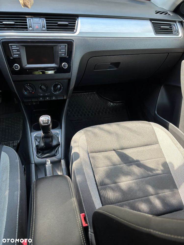 Skoda RAPID 1.2 TSI Ambition - 7