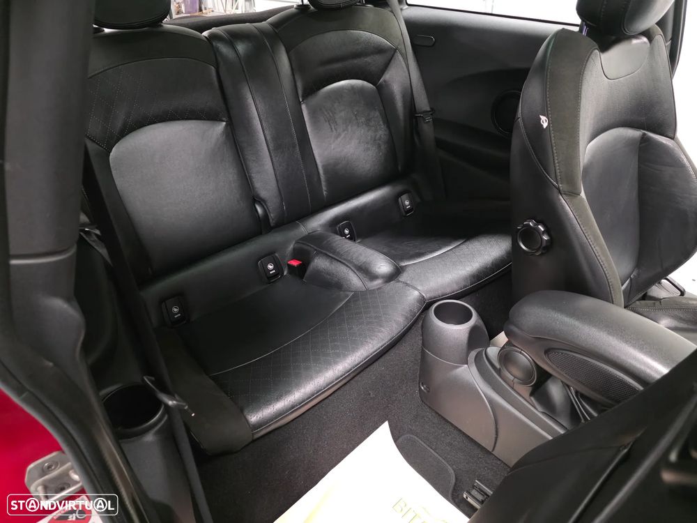 MINI 3 Portas Cooper D 60 Years Chili - 36