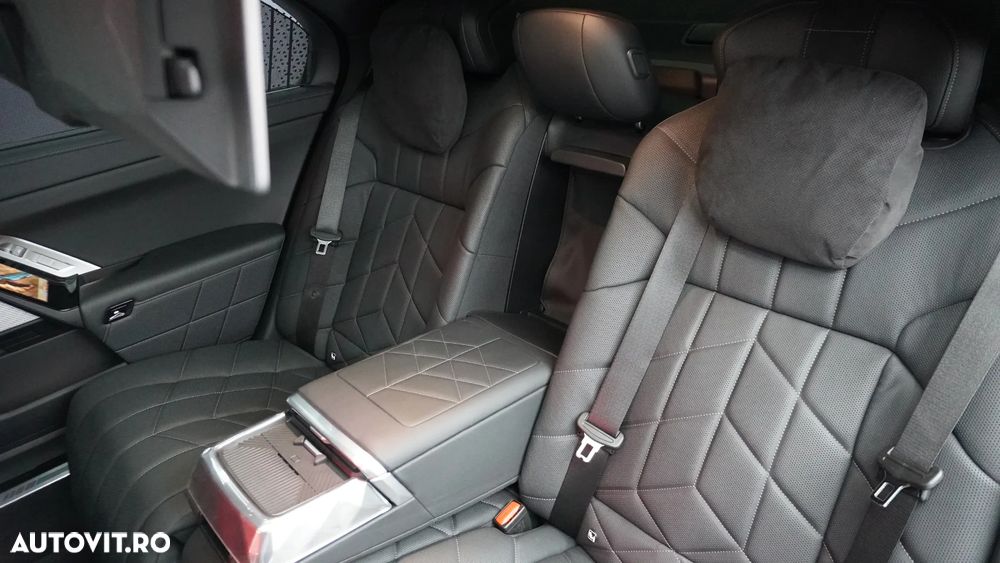 BMW Seria 7 740d xDrive - 12