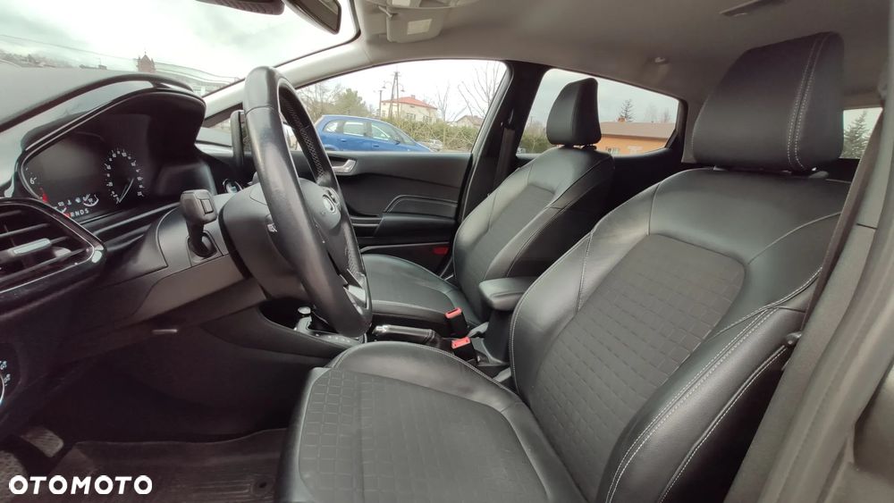 Ford Fiesta 1.0 EcoBoost S&S TITANIUM - 11