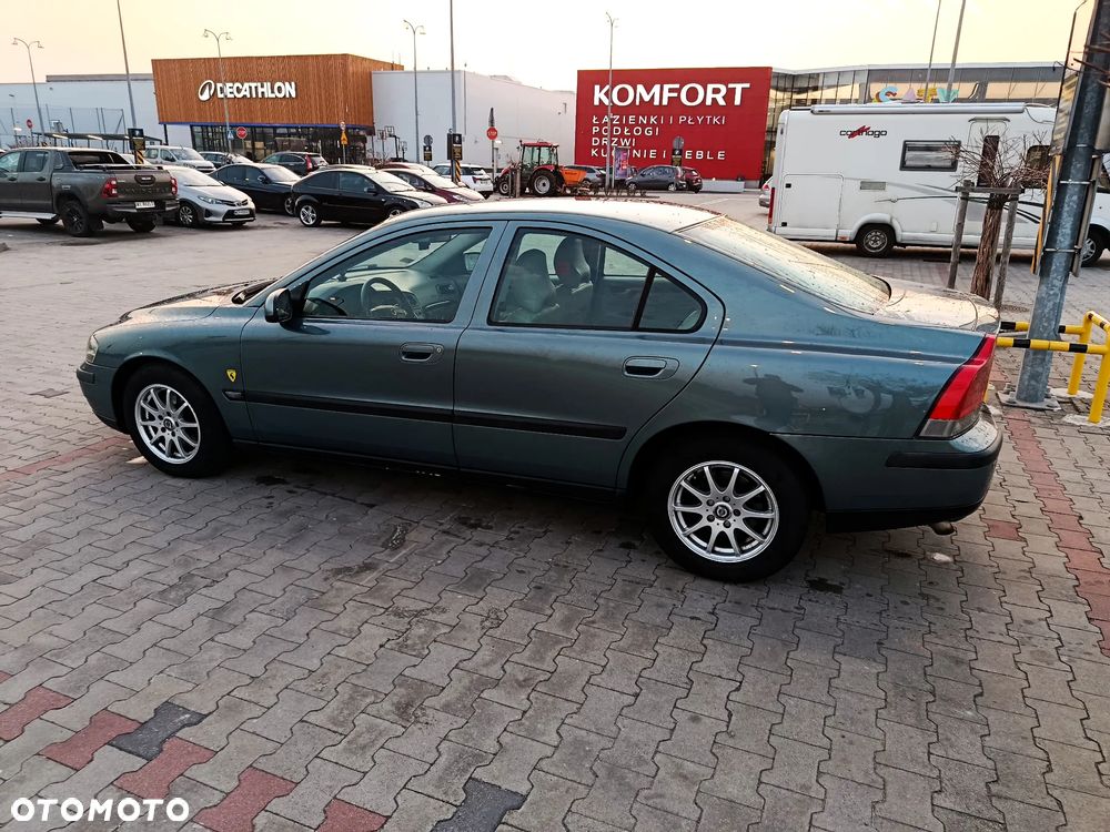 Volvo S60 - 1