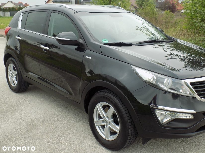 Kia Sportage 2.0 CRDI 4WD Automatik Dream-Team Edition - 10