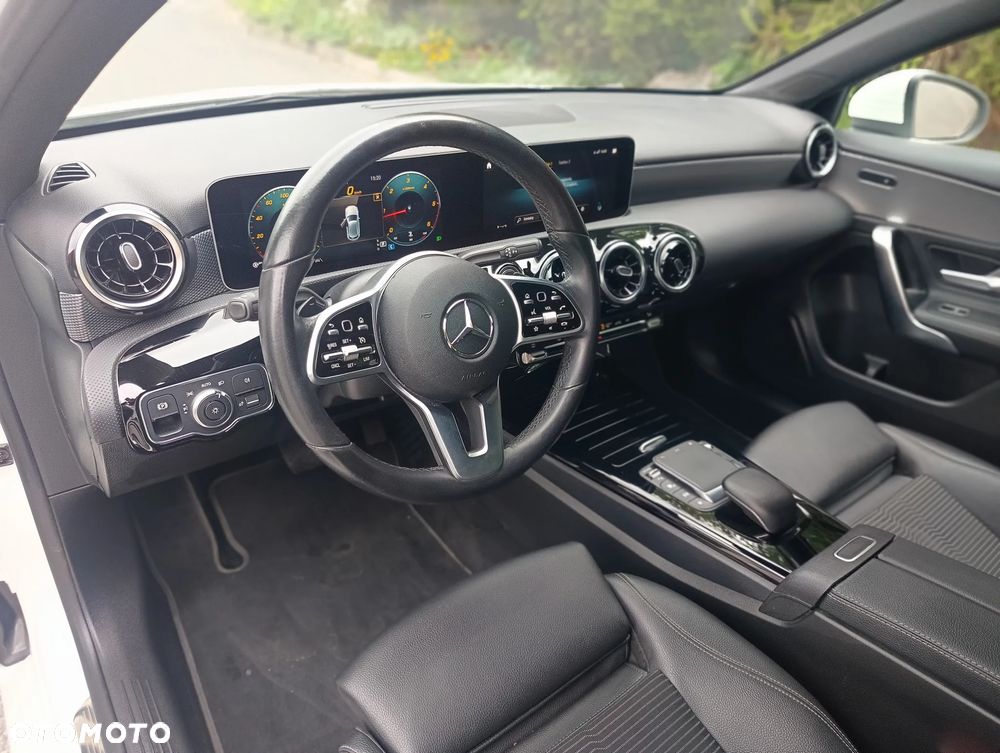 Mercedes-Benz Klasa A 200 d 8G-DCT AMG Line - 7