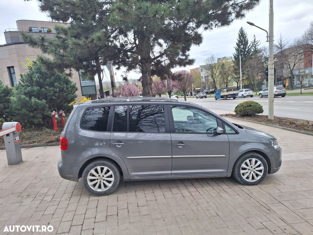 Volkswagen Touran 2.0 TDI BlueMotion Technology Comfortline - 3