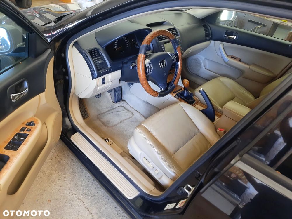 Honda Accord 2.2i-CTDi Executive - 12