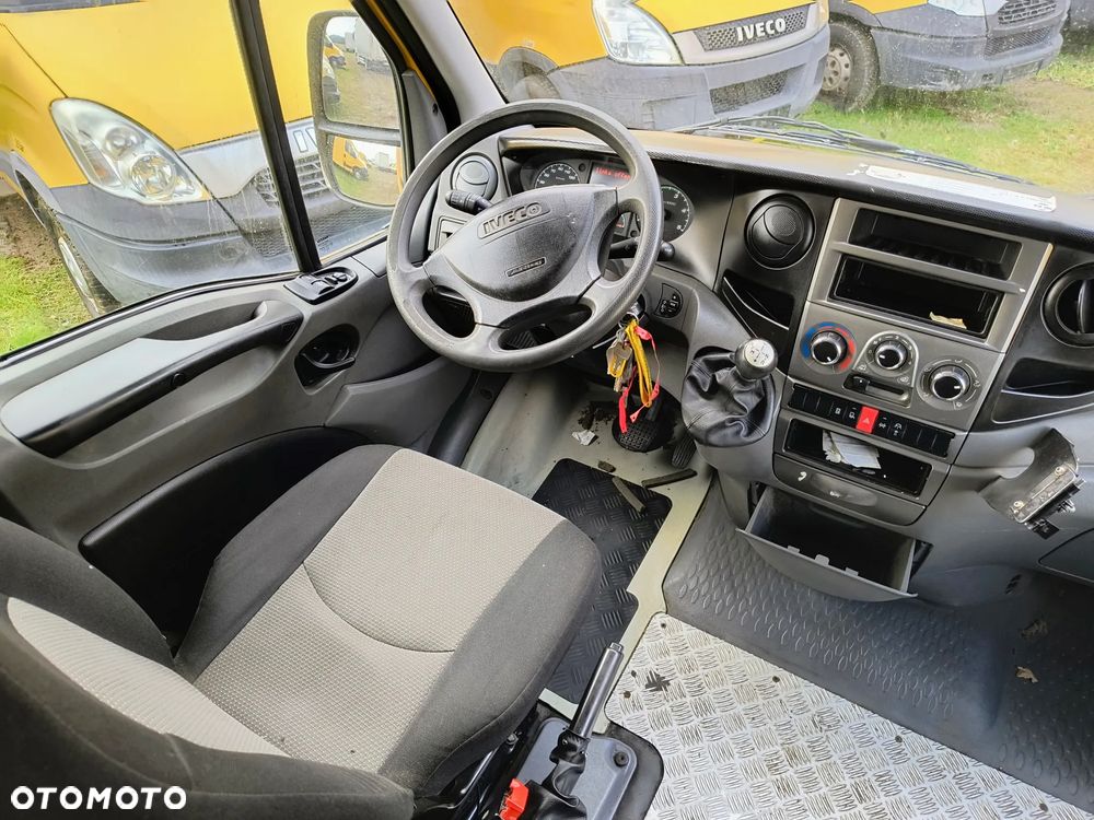 Iveco Daily 35s11 pocztowy POCZTA UPS DHL SPRINTER 308 FOOD TRUCK Autosklep - 17