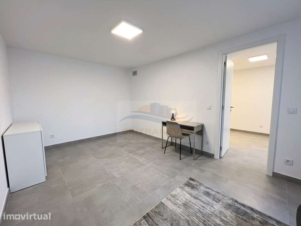 T2 a ser remodelado no centro de Odivelas - APENAS CAPITAIS PRÓPRIO... - Grande imagem: 5/5