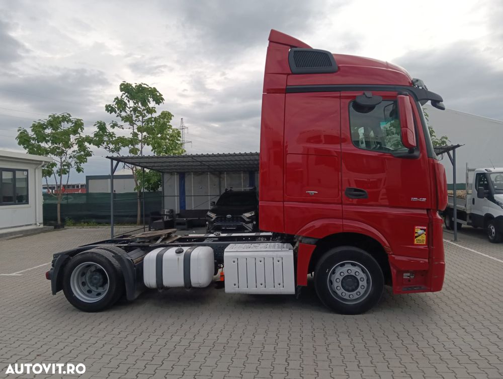 Mercedes-Benz ACTROS - 5