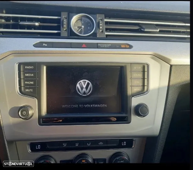 VW Passat Variant 2.0 TDi Confortline - 20