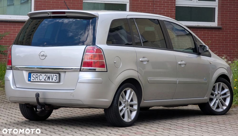Opel Zafira 1.9 CDTI Sport - 21