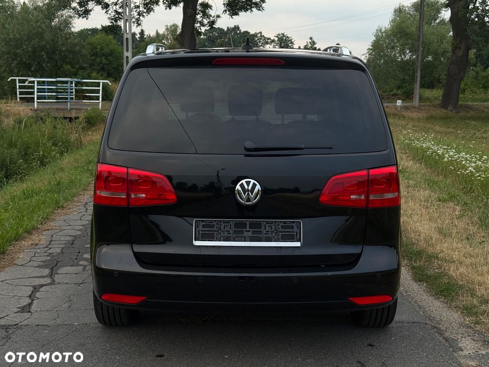 Volkswagen Touran - 5
