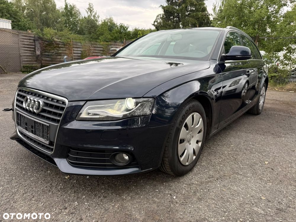 Audi A4 Avant - 1