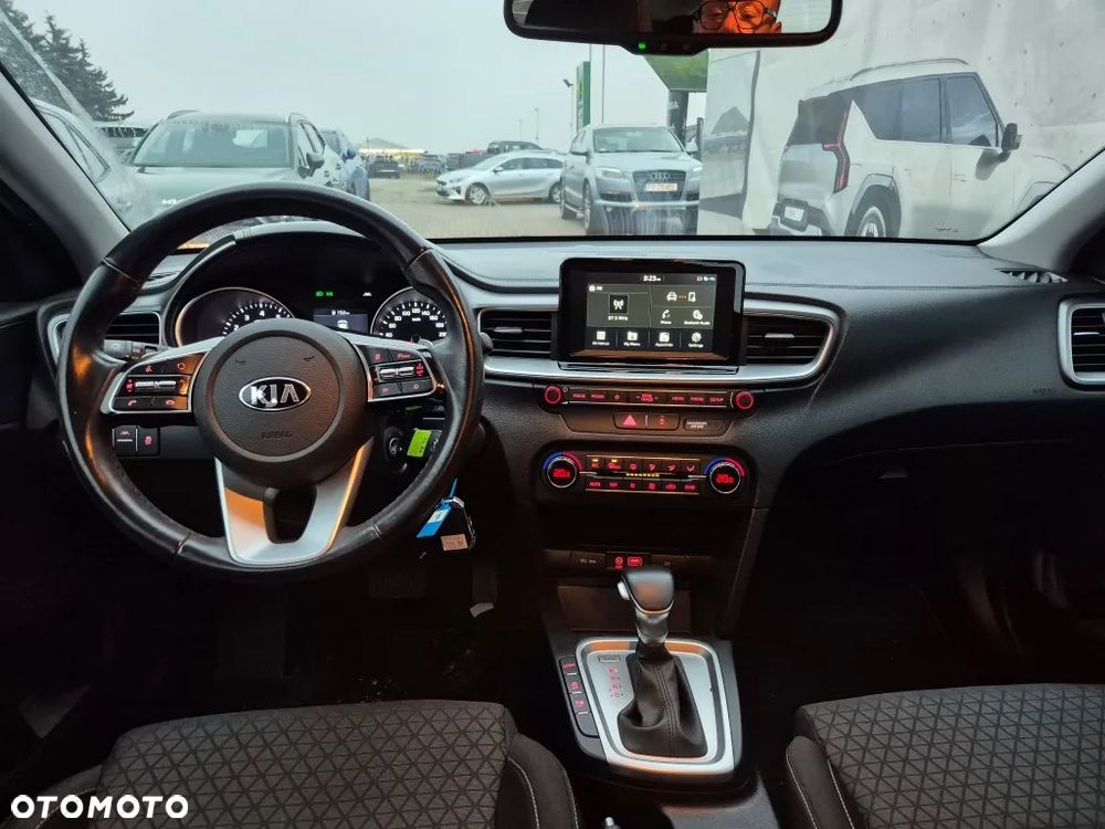 Kia Ceed 1.4 T-GDI M DCT - 17