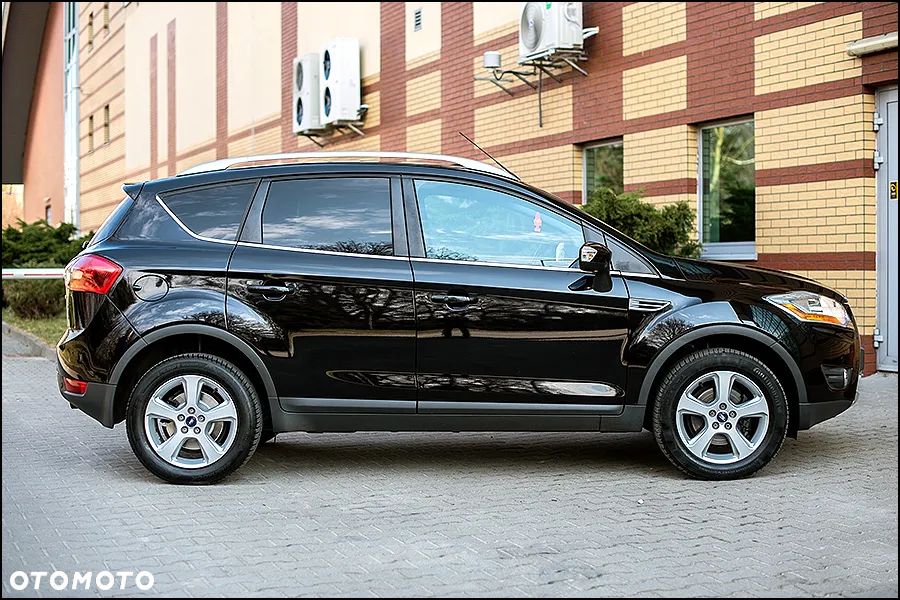 Ford Kuga - 8