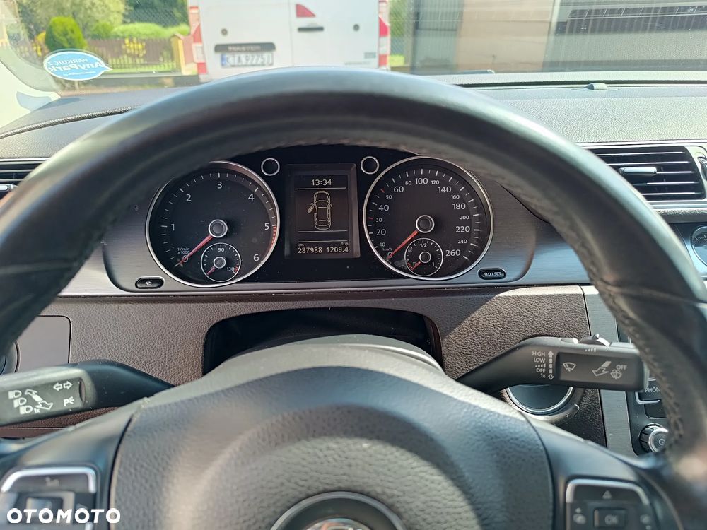 Volkswagen Passat 2.0 TDI Comfortline - 6